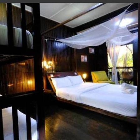 Melina Beach Resort Kampung Genting Exteriör bild
