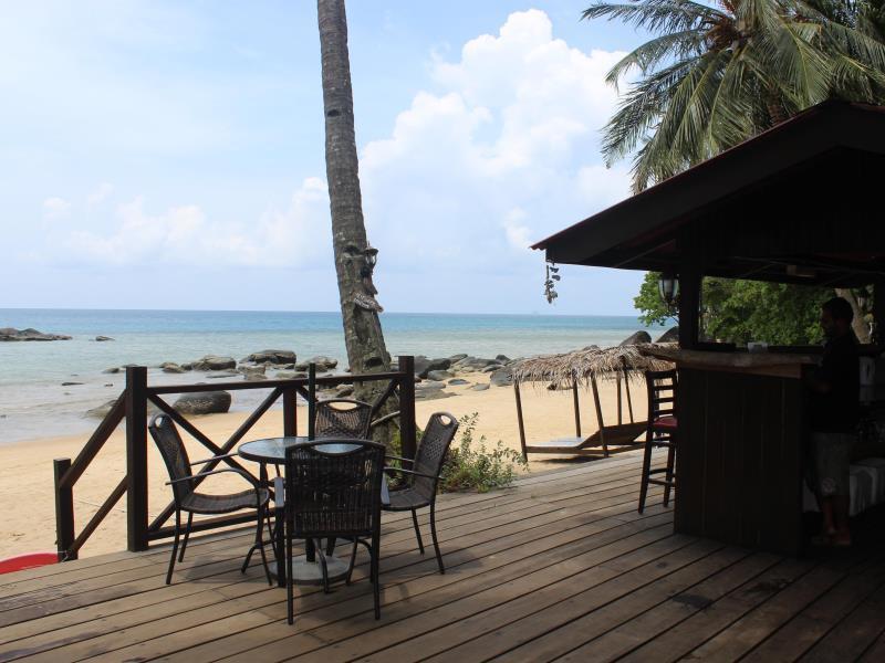 Melina Beach Resort Kampung Genting Exteriör bild